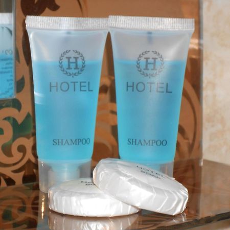 Anseza Hotel Кутаиси Стая снимка