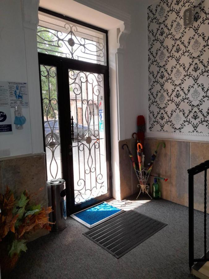 Anseza Hotel Кутаиси Екстериор снимка