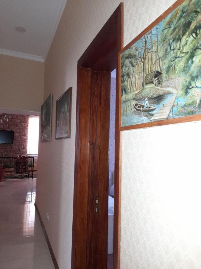 Anseza Hotel Кутаиси Екстериор снимка
