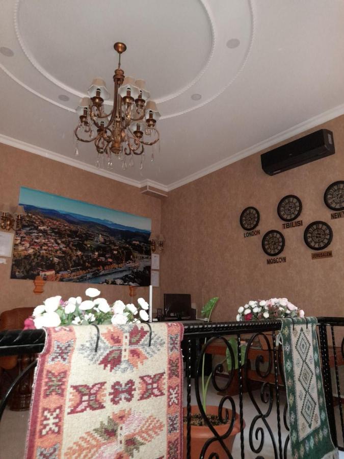 Anseza Hotel Кутаиси Екстериор снимка