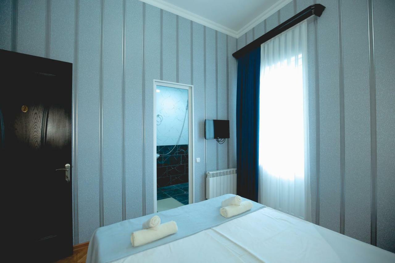 Anseza Hotel Кутаиси Екстериор снимка