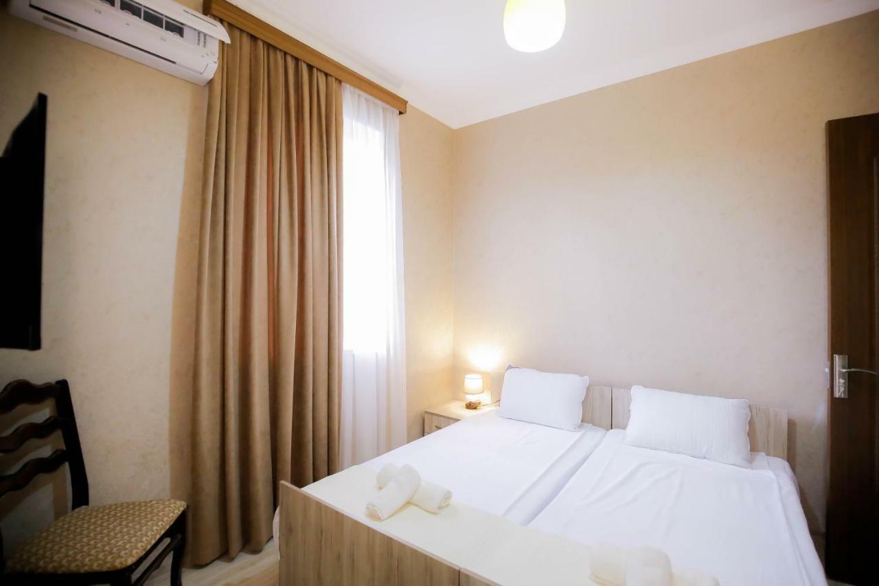 Anseza Hotel Кутаиси Екстериор снимка
